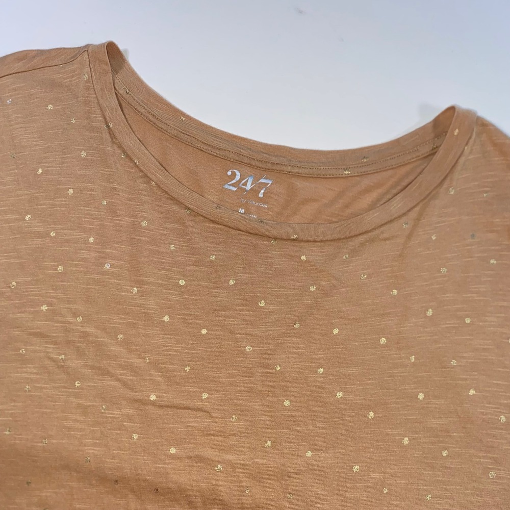 Maurices 24/7 Womens Tan Gold Foil Polka Dot Scoop Neck Slub Knit T-Shirt M